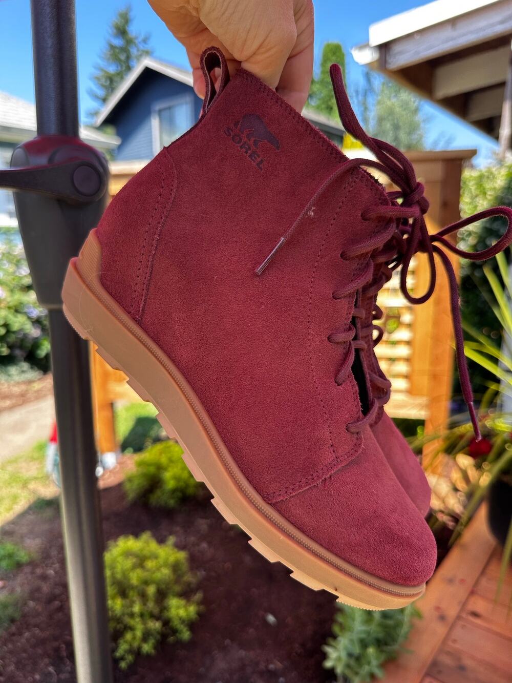 Sorel Evie II Lace Up Suede Wedge Boots Women's Size 7.5 in Spice Burgundy